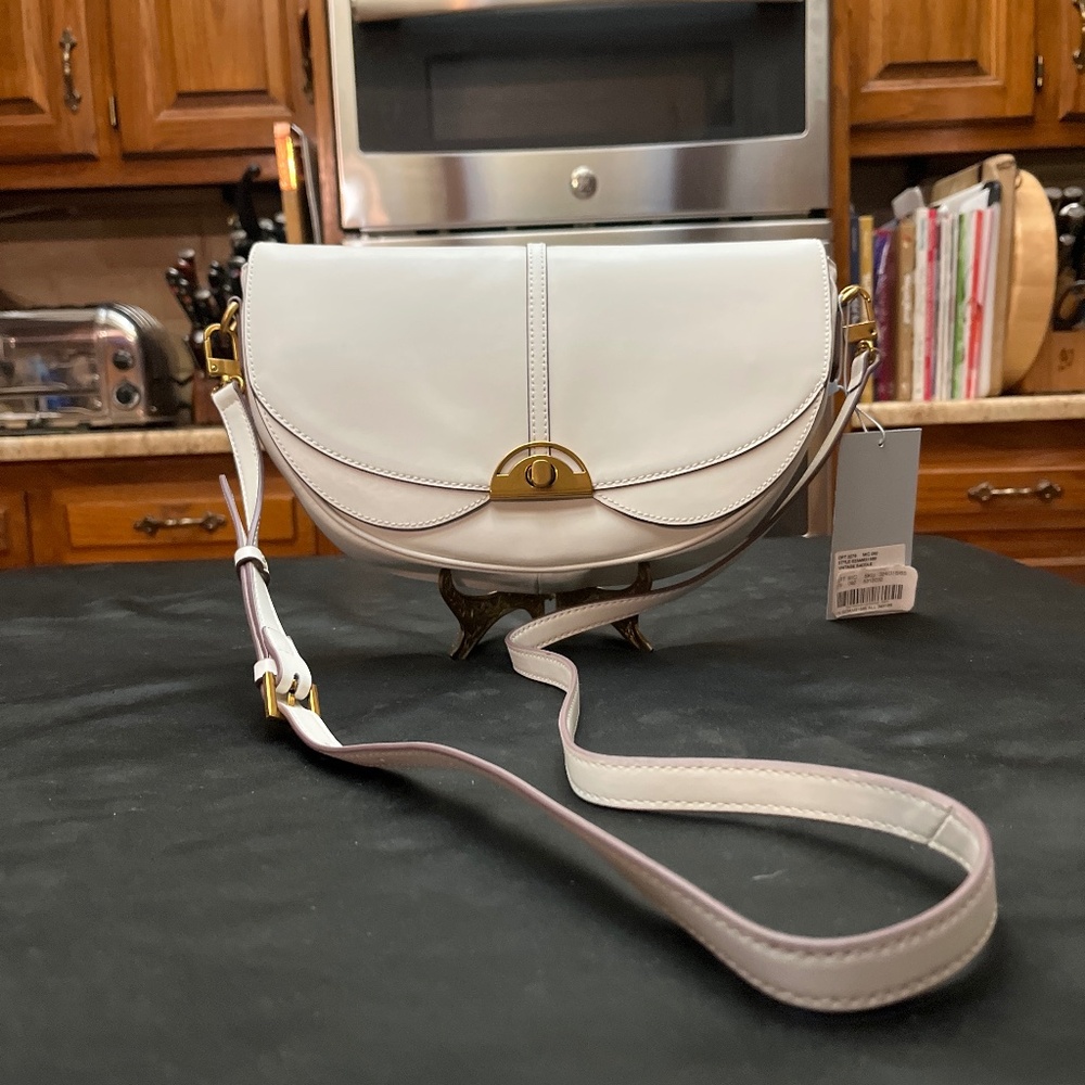 NWT Gorgeous Antonio Melani Real Leather Cream Color Shoulder Bag.